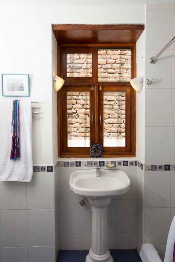 Casa Lunaloma - Boutique Apartments Quito Room photo